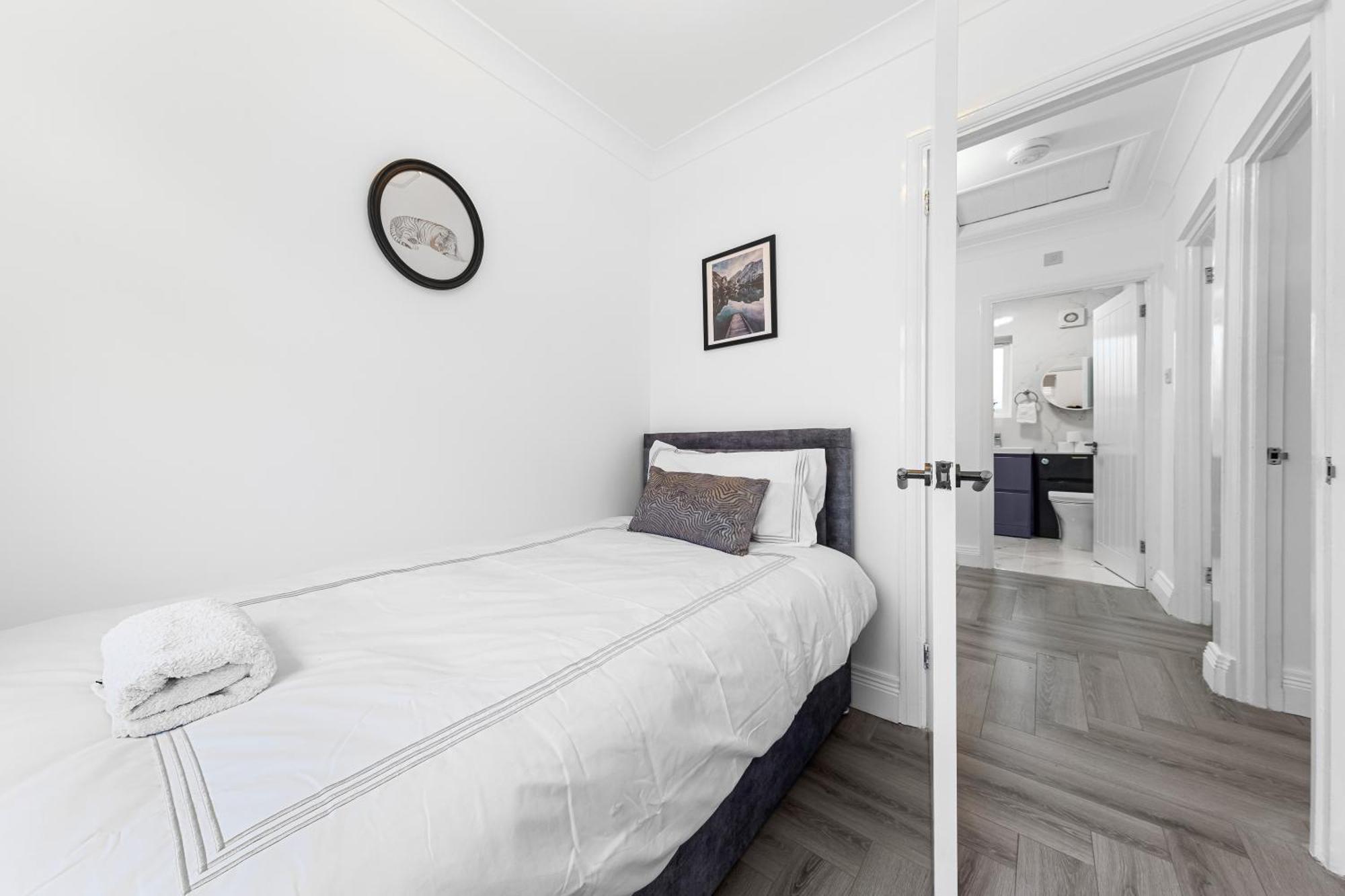 3 Bedroom House Close To Dartford Station Exteriör bild